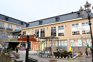 株式会社四番町スクエア