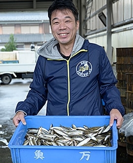 魚万商店 代表取締役社長 世森伸吾さん