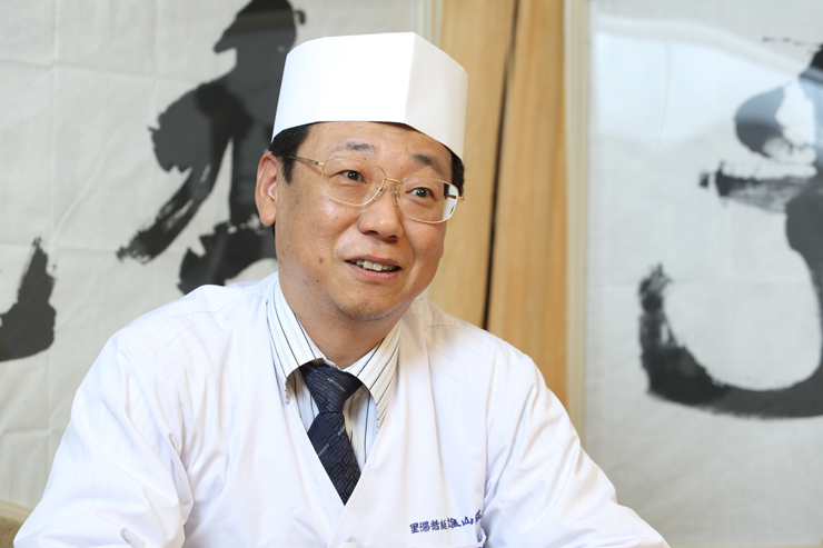 雄山荘 総料理長 森 順一さん