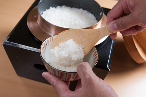 「味、甘味、香りのバランスが取れているみずかがみ。もちもち感もあって、コシヒカリに似た食感」