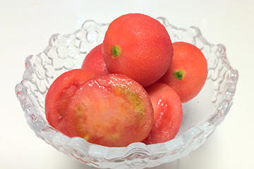 凍ったら、そのままいただきます。中はサクサク、自然な甘みでシャーベットのような食感!