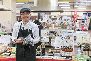 困ったときは、野菜ソムリエの姫野昭祐さんに気軽に相談を!